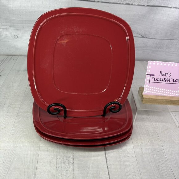 Home Trends CANOPY RED Cranberry Embossed Square Porcelain Dinner Plates Set 4 - Picture 1 of 16